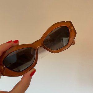 NWT Le Specs The Ginchiest Caramel